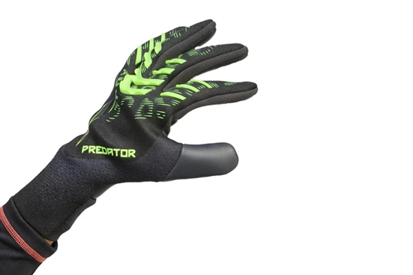 Top-Rated Goalkeeper Gloves for Serious Players 4 adidas Predator Pro Goalkeeper Gloves
